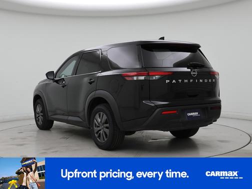 2022 Nissan Pathfinder S