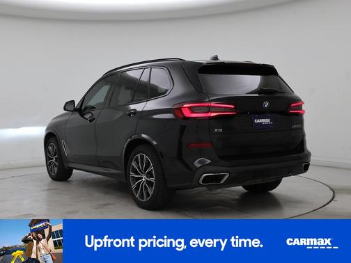 Black 2022 BMW X5 M50i