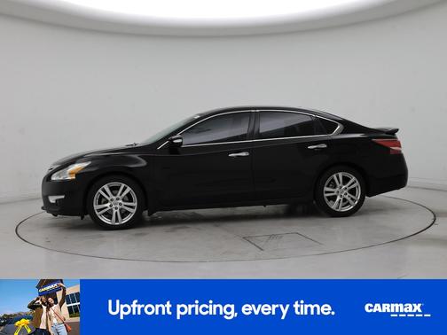 Black 2015 Nissan Altima SL