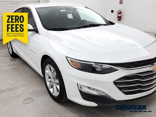 White 2019 Chevrolet Malibu LT