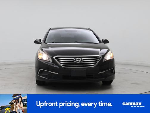 2017 Hyundai SONATA SE