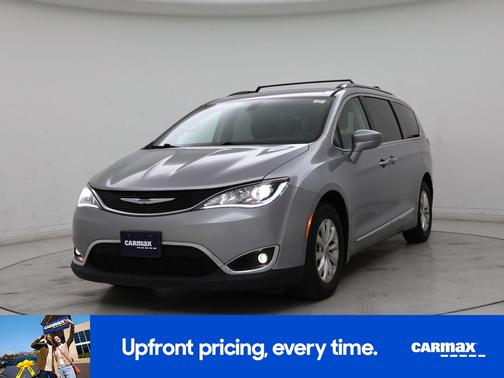 Silver 2018 Chrysler Pacifica Touring L