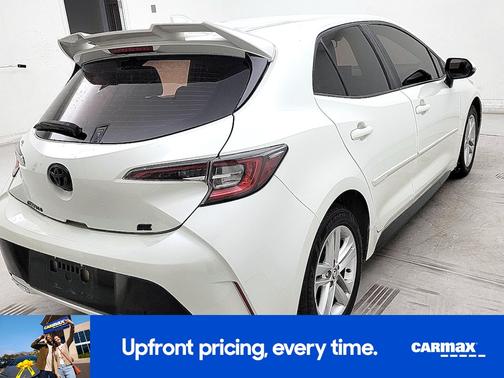 White 2020 Toyota Corolla Hatchback SE