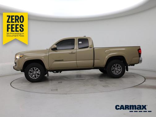 Tan 2019 Toyota Tacoma SR5