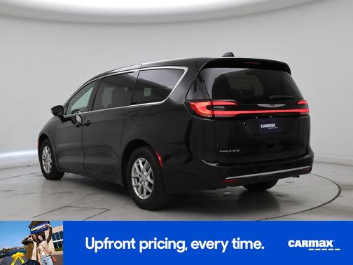 Black 2025 Chrysler Pacifica Select