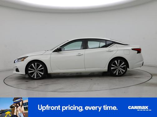 White 2021 Nissan Altima SR