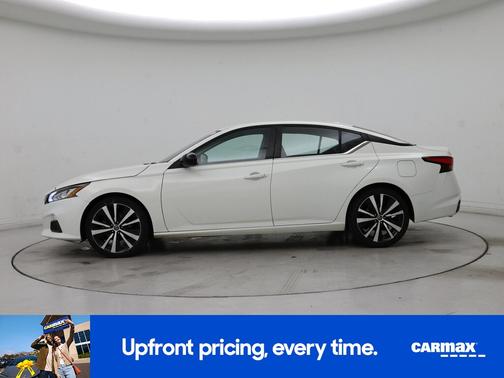 White 2021 Nissan Altima SR