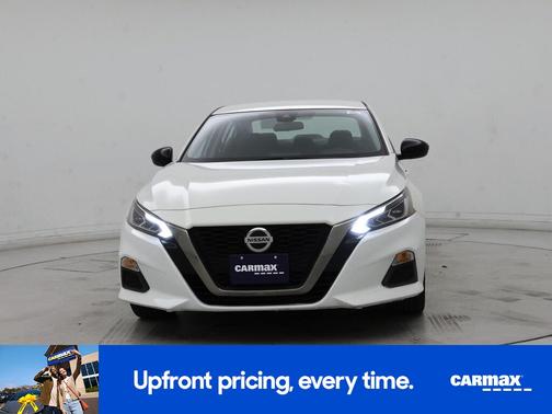 White 2021 Nissan Altima SR