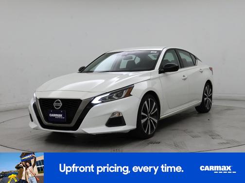 White 2021 Nissan Altima SR