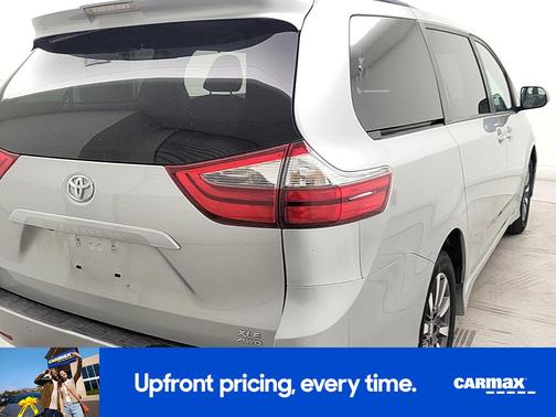 2020 Toyota Sienna XLE