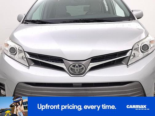 2020 Toyota Sienna XLE