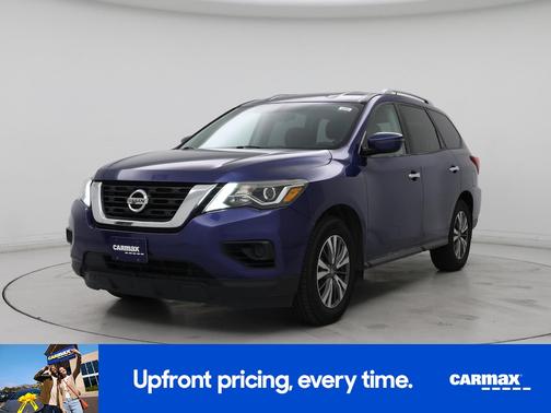2017 Nissan Pathfinder SV