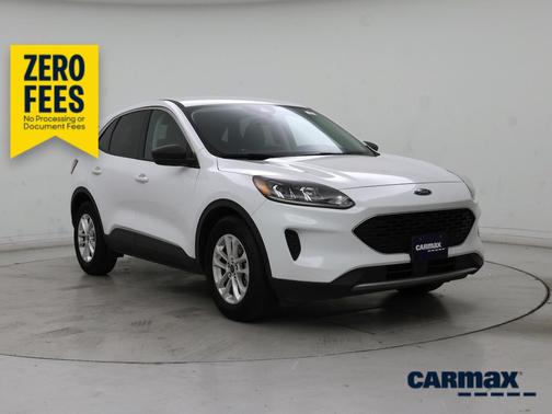 White 2022 Ford Escape SE
