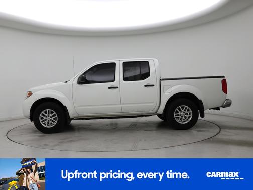 White 2019 Nissan Frontier SV