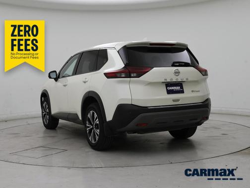 White 2021 Nissan Rogue SV