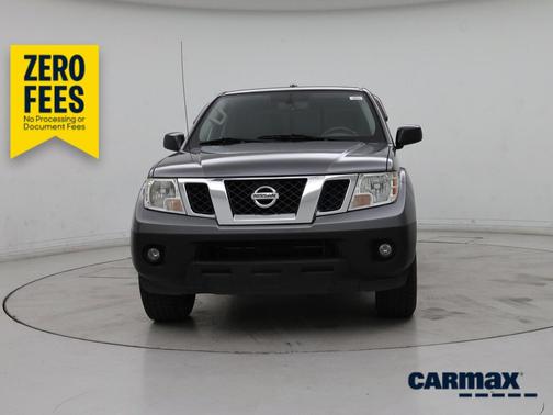 Gray 2018 Nissan Frontier SV