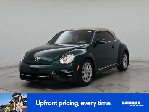 Green 2018 Volkswagen Beetle SE