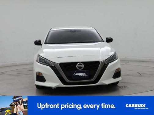 White 2021 Nissan Altima SR