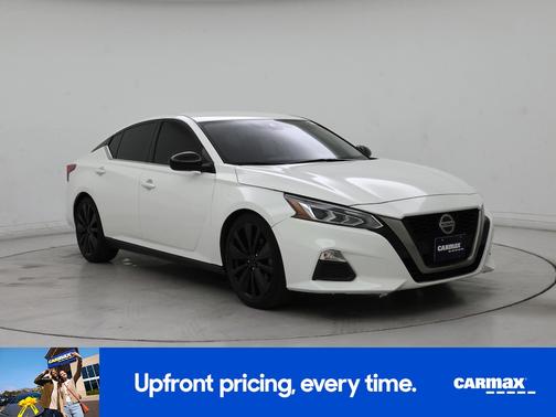 White 2021 Nissan Altima SR