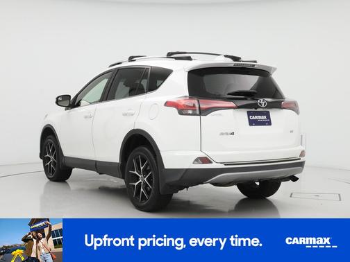 2017 Toyota RAV4 SE