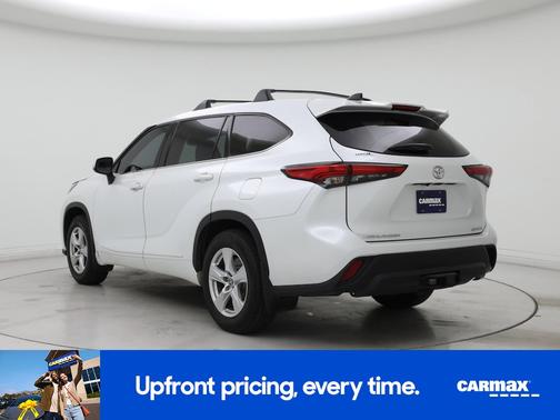 2022 Toyota Highlander LE