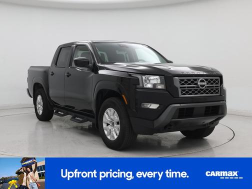 Black 2023 Nissan Frontier SV
