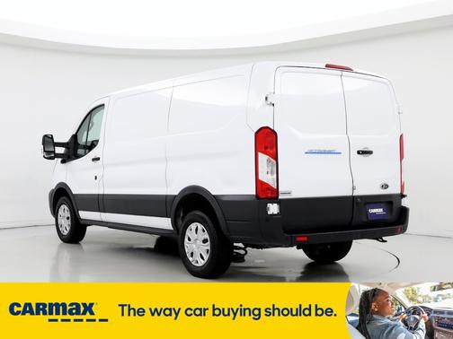 2023 Ford E-Transit 