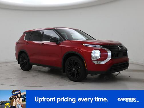 Red 2023 Mitsubishi Outlander SE Black Edition
