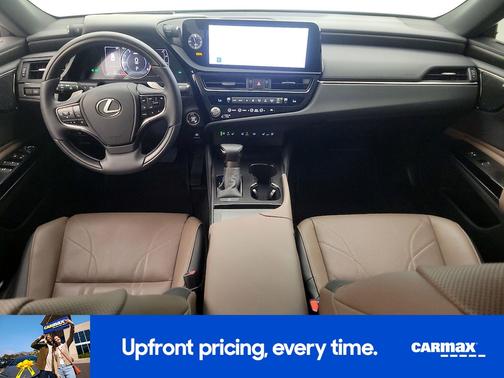 White 2025 Lexus ES 350 Luxury