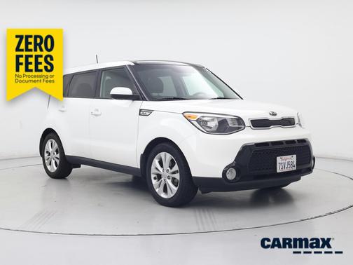 White 2016 Kia Soul +