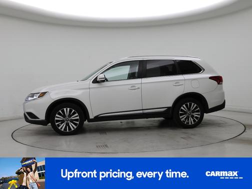 White 2020 Mitsubishi Outlander SEL