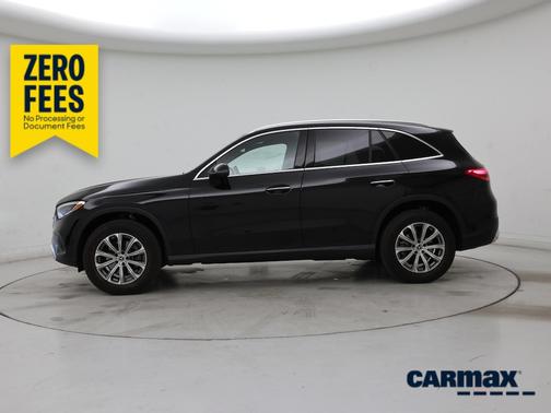 Black 2025 Mercedes-Benz GLC 300