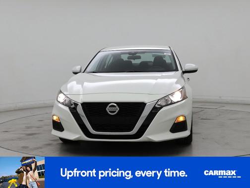 White 2021 Nissan Altima S