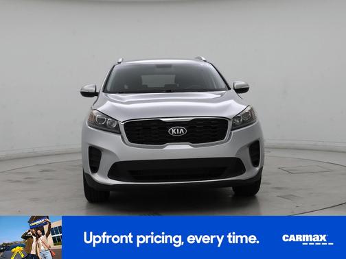 Silver 2019 Kia Sorento LX