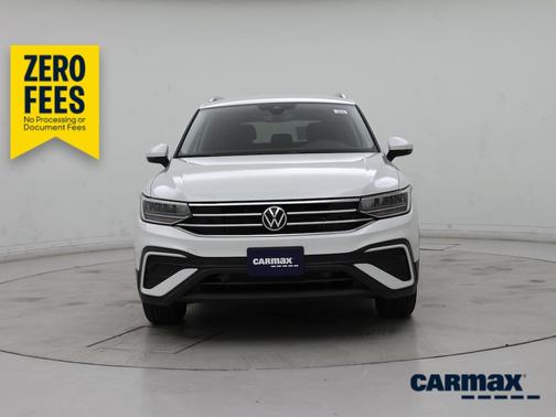 White 2023 Volkswagen Tiguan SE