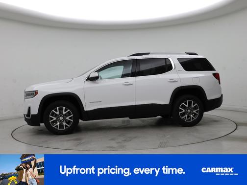 White 2023 GMC Acadia SLT