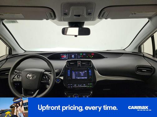 White 2019 Toyota Prius LE