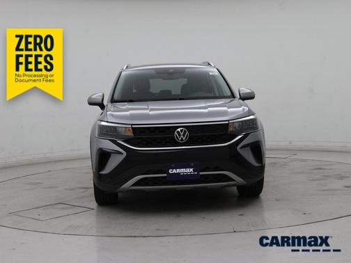 Gray 2024 Volkswagen Taos SE