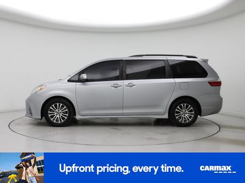 2019 Toyota Sienna XLE Premium