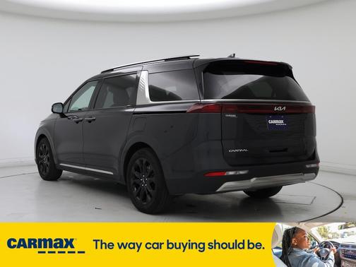 2024 Kia Carnival SX