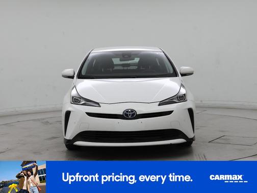White 2022 Toyota Prius LE