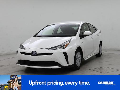 White 2022 Toyota Prius LE
