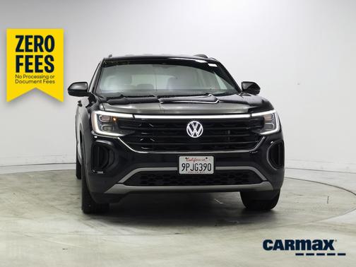 Black 2024 Volkswagen Atlas Cross Sport SE w/Tech