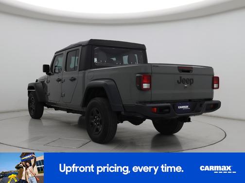 2022 Jeep Gladiator Sport