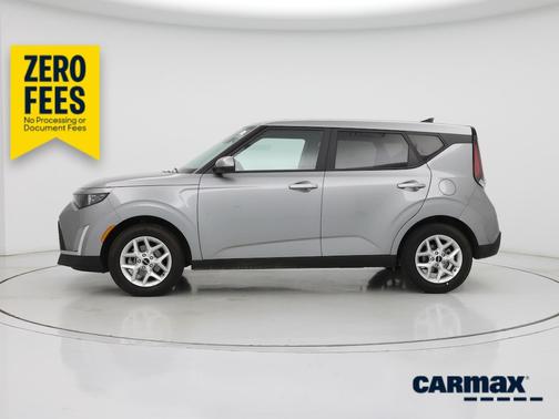 Gray 2025 Kia Soul LX