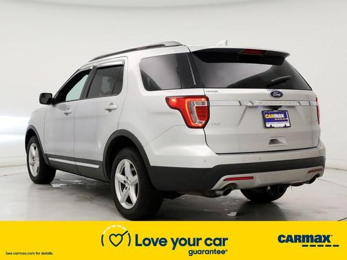 Photo 2 of 27 of 2017 Ford Explorer XLT