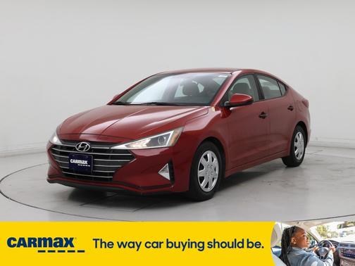 2019 Hyundai ELANTRA SE