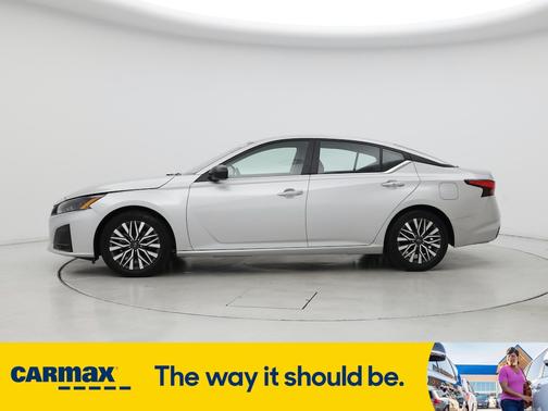 2024 Nissan Altima SV
