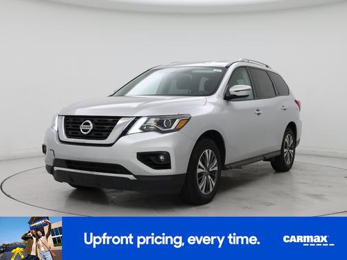 2017 Nissan Pathfinder SV