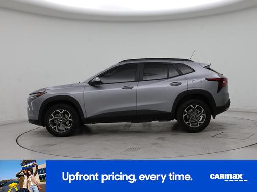 Gray 2025 Chevrolet Trax LT